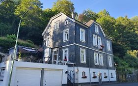 Villa Burgau, C&H